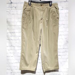 Eddie Bauer khaki pants - short